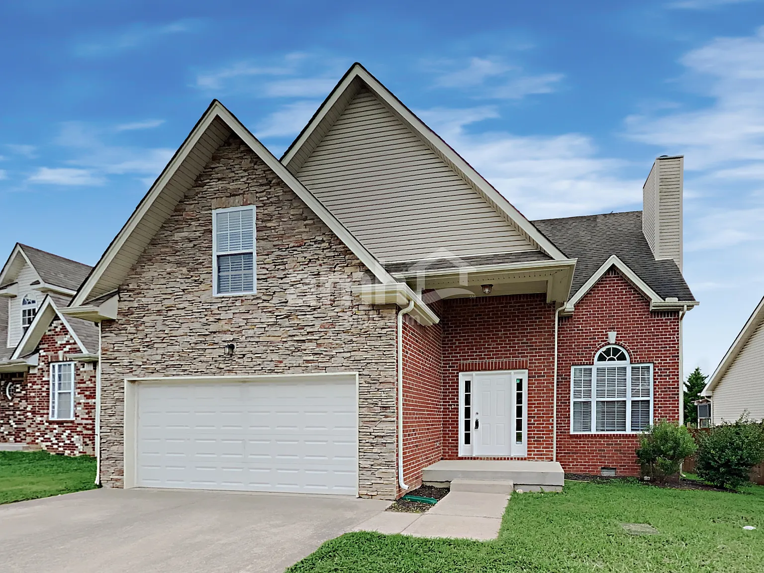 3 bed, 2.5 bath, 1969 sqft, $2,500 — Photo 1