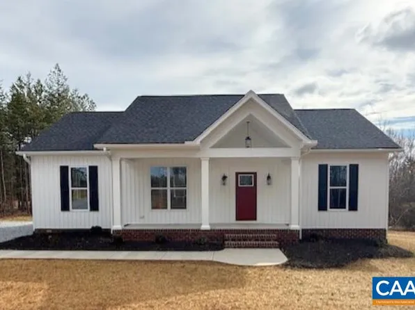 303 Deupress Stores Rd, Charlotte Court House, VA 23937