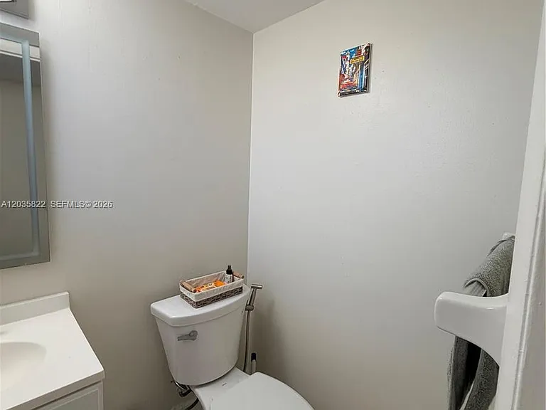 2903 N Miami Beach Blvd #406 — Photo 7