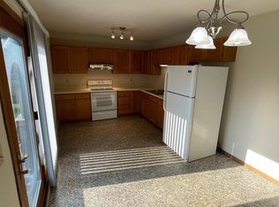 410 Pearl St #1, Poynette, WI 53955