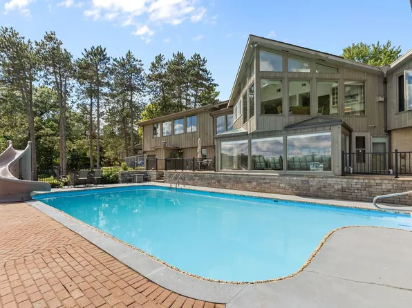 W8255 Buttercup Ct, Wautoma, WI 54982