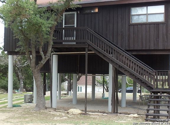 4th image of 246 Oak Hideaway Dr