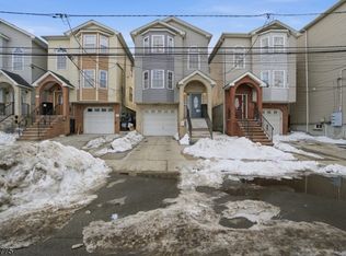 452 Broadway, Elizabeth City, NJ 07206