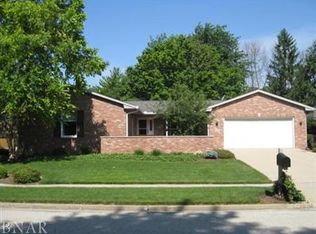 209 S Williamsburg Dr, Cooksville, IL 61704