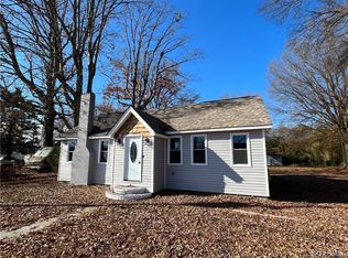 3705 Woodlawn St, Hopewell, VA 23860