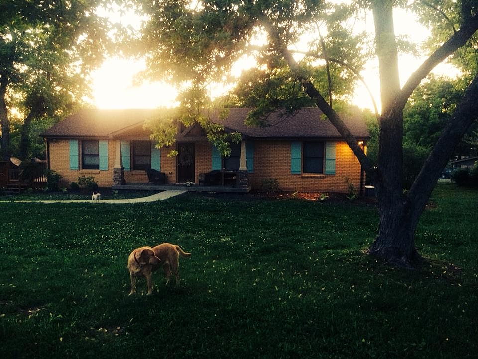 1st image of 209 Bullock Dr