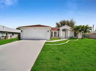 619 SE 26th Ter, Cape Coral, FL 33904