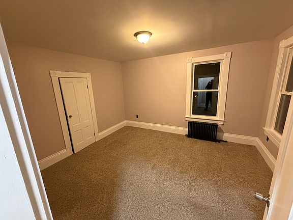 3rd image of 3 Crescent St #2