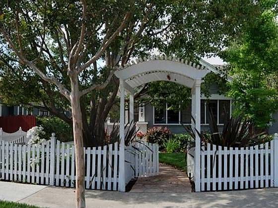 1st image of 527 E Culver Ave