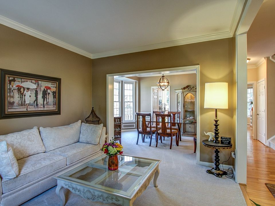 1st image of 1406 Summerset Pl