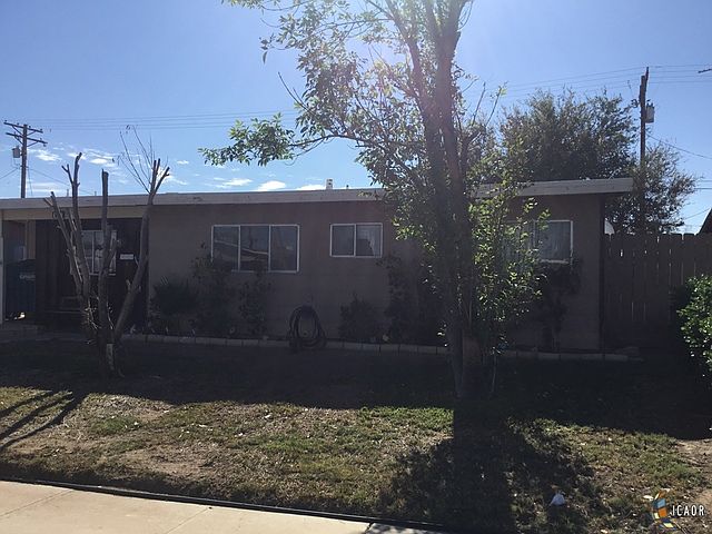 1st image of 525 Driftwood Dr