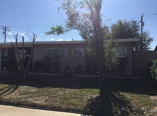 525 Driftwood Dr, El Centro, CA 92243