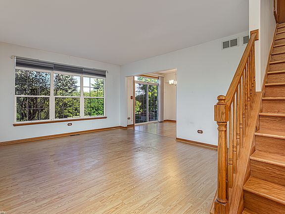 4th image of 16612 Knottingwood Ave