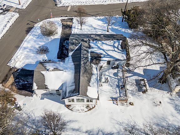 4th image of 838 Partridge Run