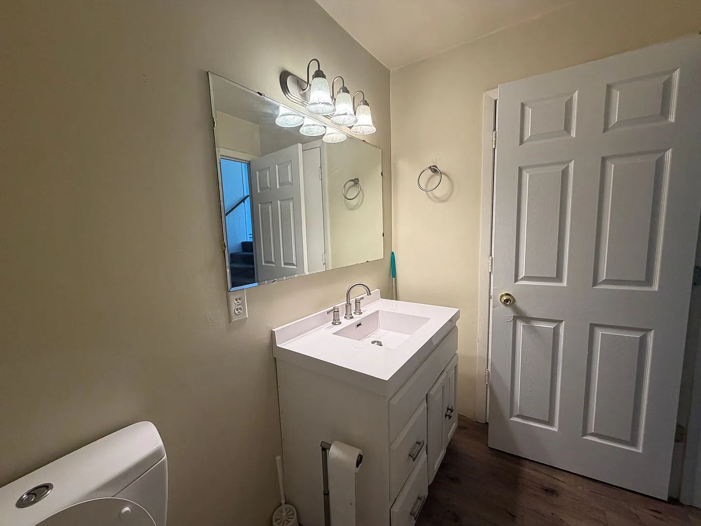 Hyde Apartments — Photo 4