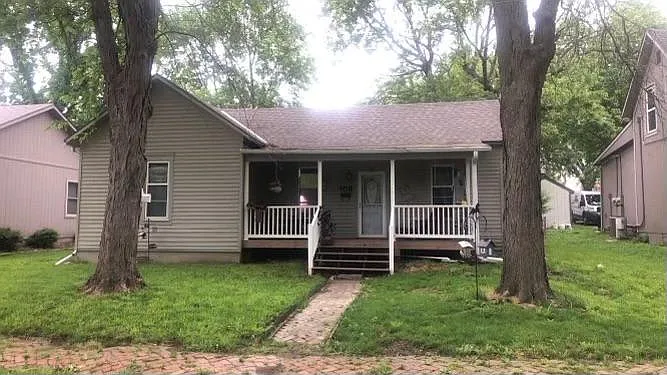 108 E Miami St
