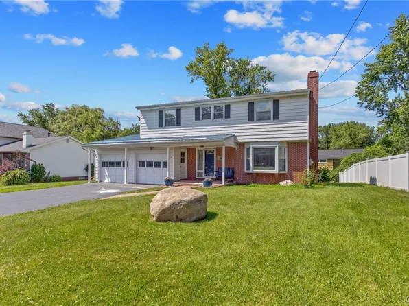 27 McIntosh St, Liverpool, NY 13090
