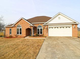 106 Palmetto Ct, Warner Robins, GA 31088