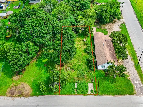 707 E 3rd Ave, Corsicana, TX 75110