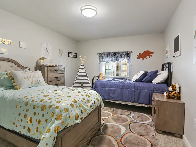 The Mayfair Apartment Homes — Photo 17