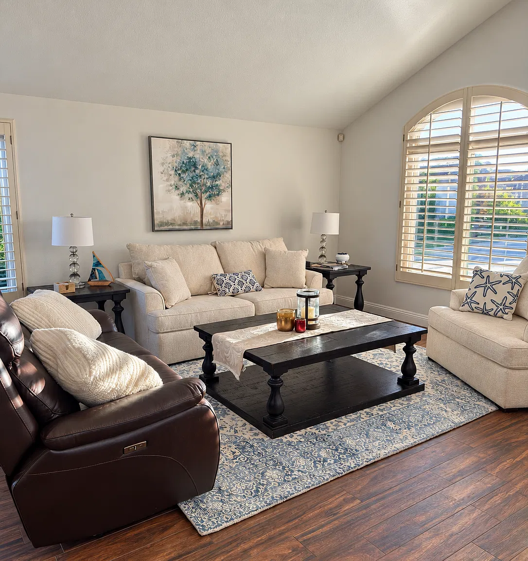 7069 Armstrong Pl — Photo 3