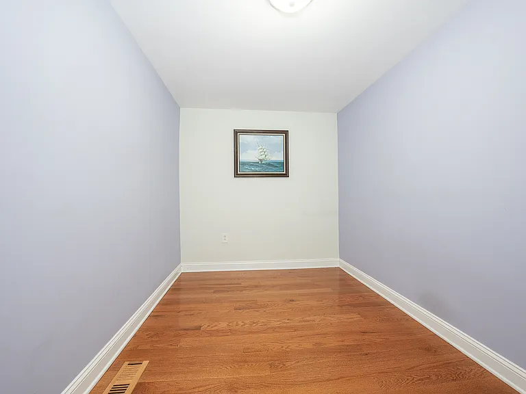 1916 S Alder St — Photo 19