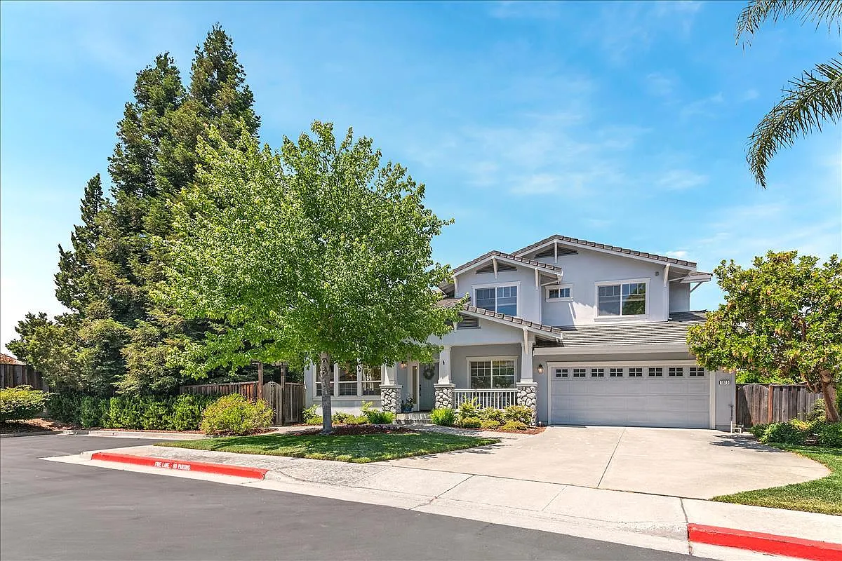 1415 Casablanca Cir photo 1