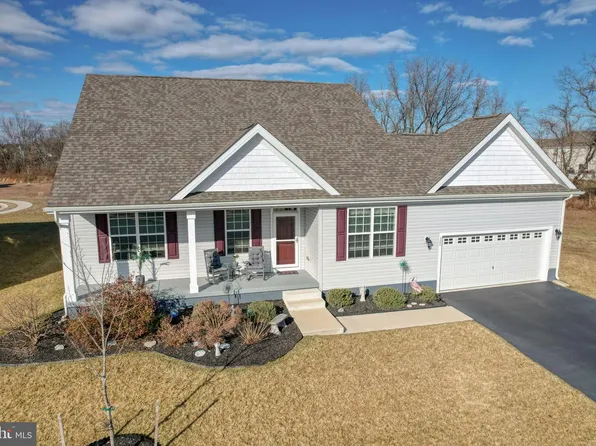320 Clear Stream Dr, Dover, DE 19904