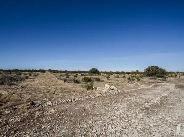 16805 Vaquero Trl, Christoval, TX 76935