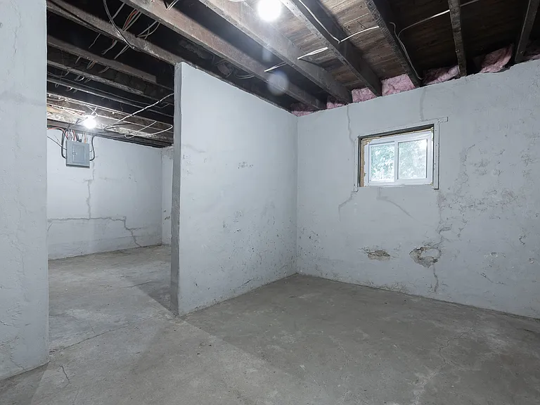 204 Walnut St — Photo 37