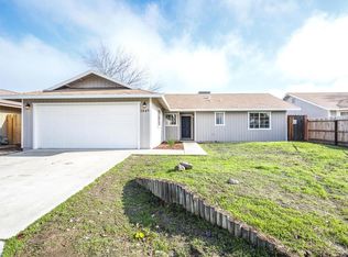 1849 Harding Ave, Hanford, CA 93230