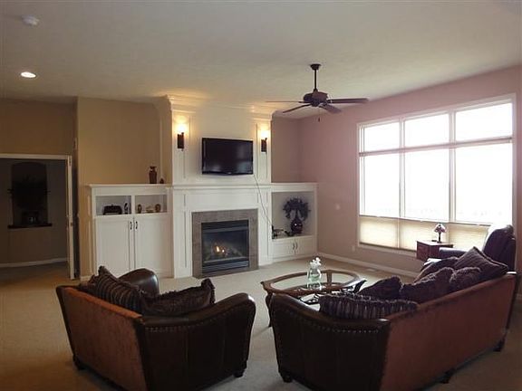 2nd image of 1910 Diane Dr