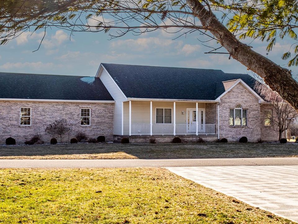 1st image of 9020 Meyer Rd