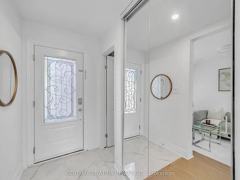10 Park Lane Cir — Photo 7