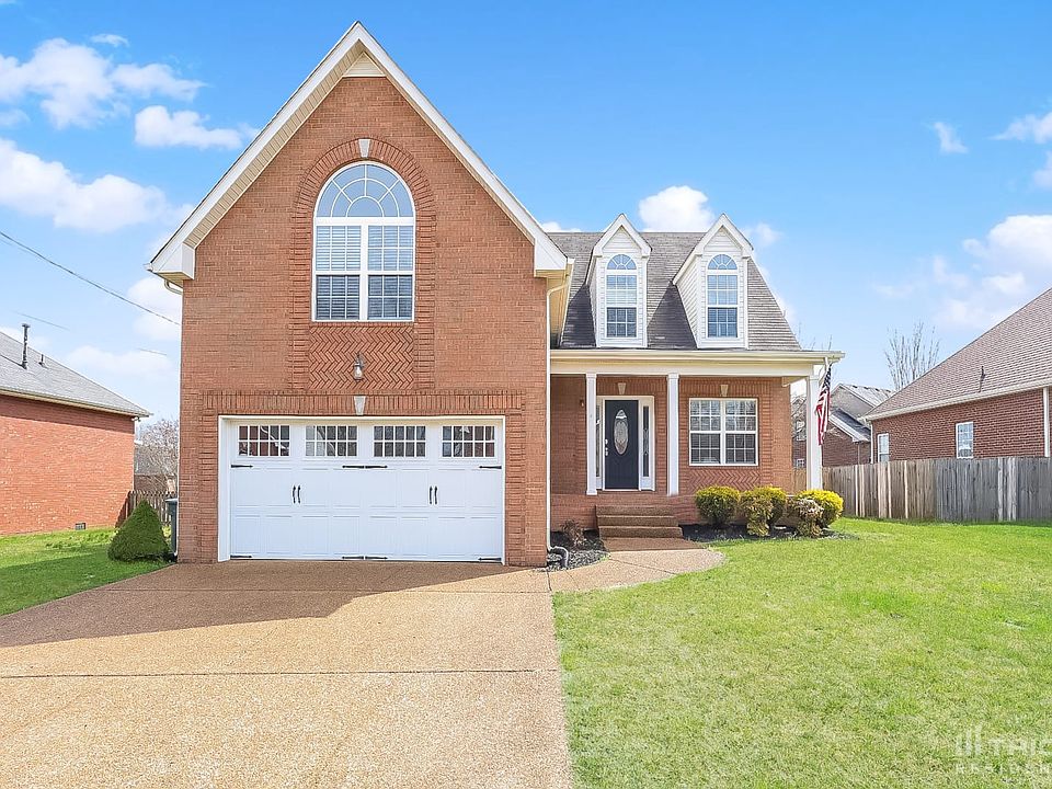 1st image of 211 Iroquois Dr