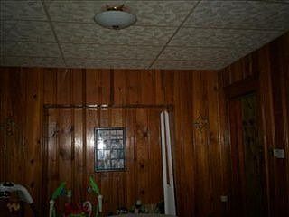 4th image of 322 W 3rd St