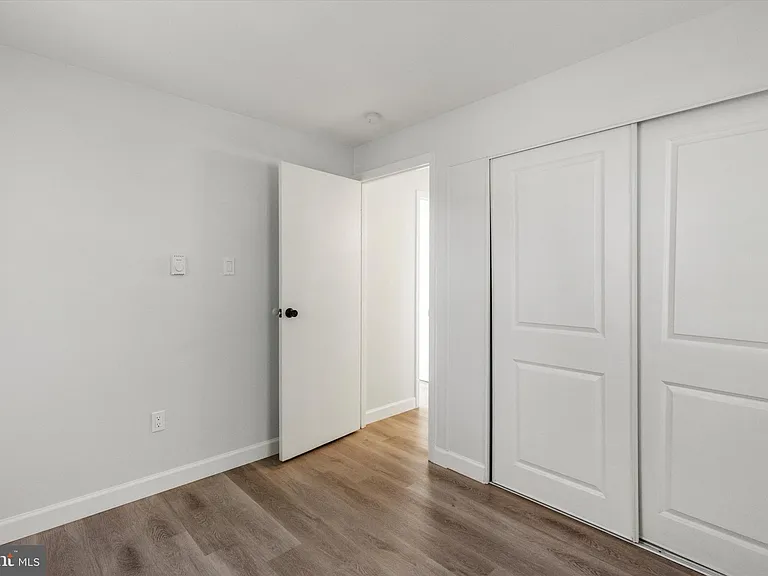 329 Buttonwood St #D — Photo 12
