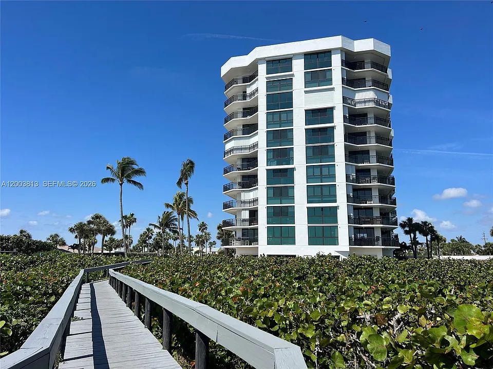 2800 N Highway A1A #204