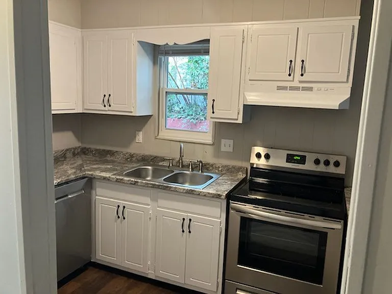 201 Avenue B #7 — Photo 5