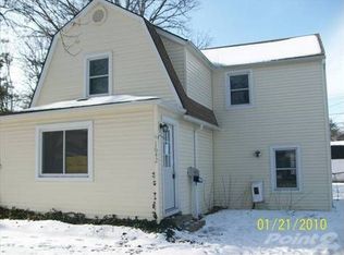 1642 Vermont Ave, Marysville, MI