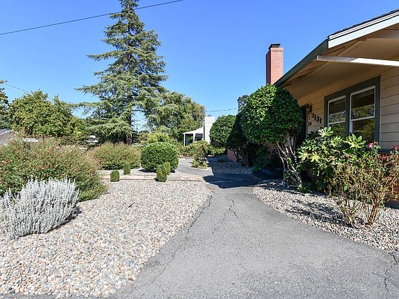 3rd image of 1131 La Homa Drive