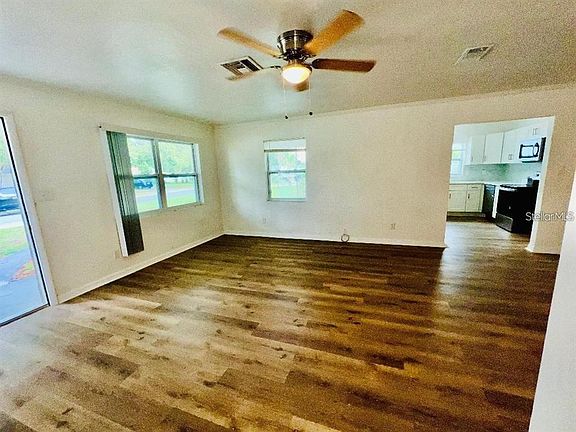 4th image of 1247 Davis Rd