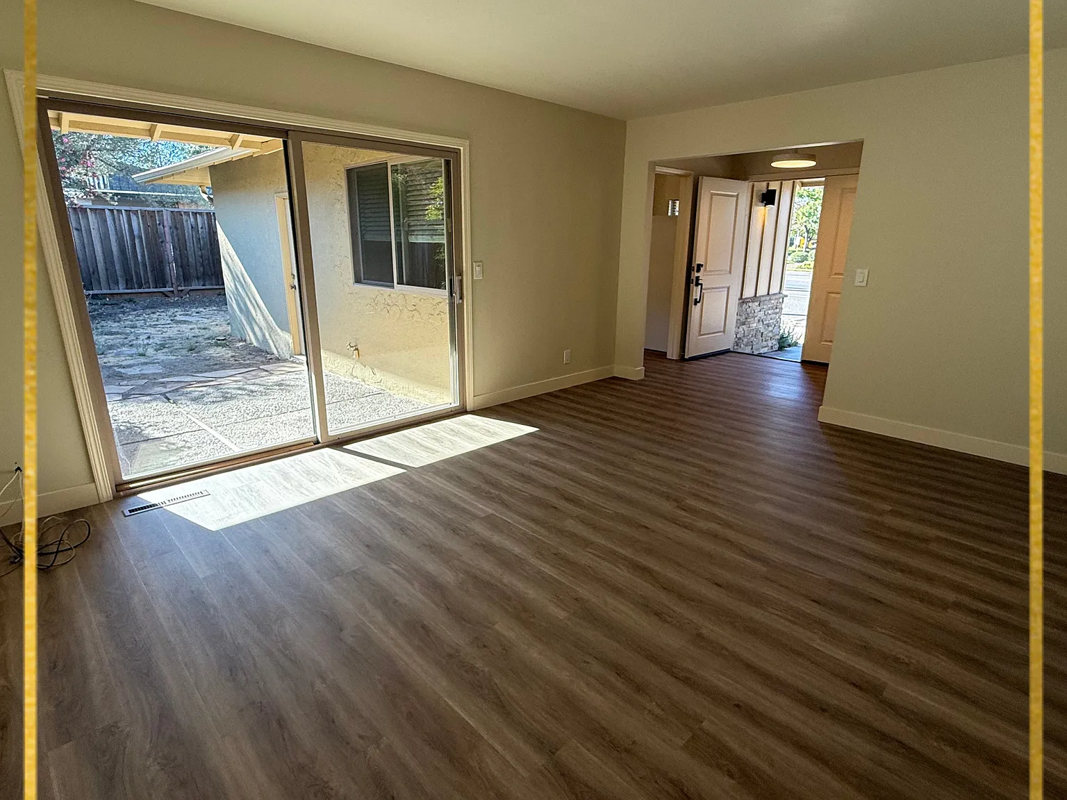 2 bed, 1060 sqft, $3,200 — Photo 4