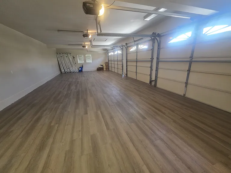 3 car garage