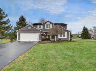 4304 November Ln, Syracuse, NY 13215