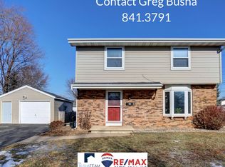 986 8th St, Menasha, WI 54952