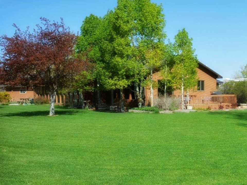 1st image of 1056 N Road 11