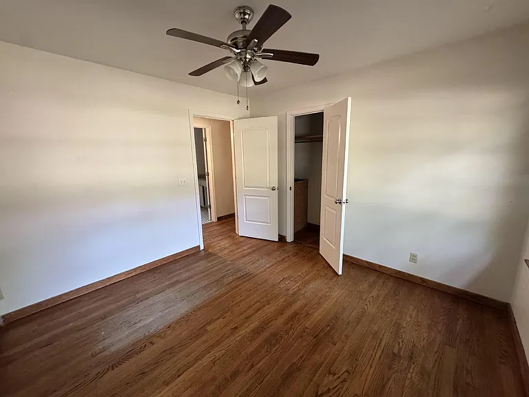 109 Park Ave — Photo 11