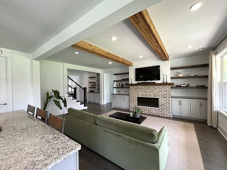 4140 Azalea Ct — Photo 4
