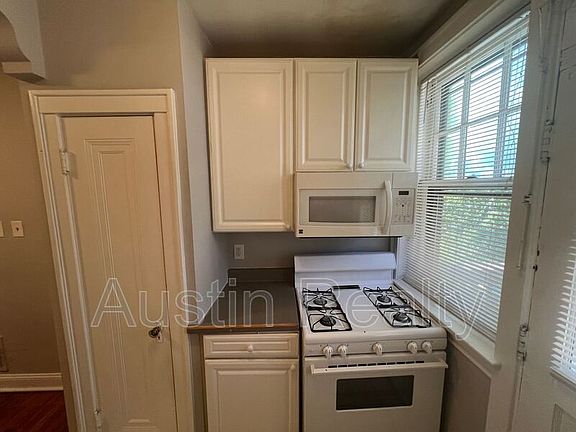 2nd image of 7076 Mitchell Ave APT B